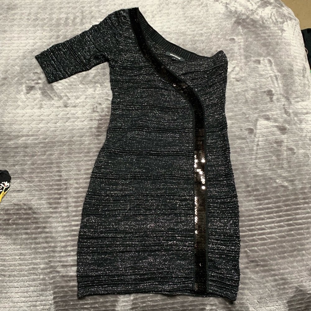 Black Bodycon One Shoulder Dress